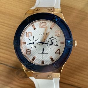 Guess Watch